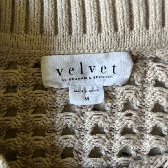 Velvet by Graham & Spencer Sammie Sweater in Dune size M - Picture 8 of 9